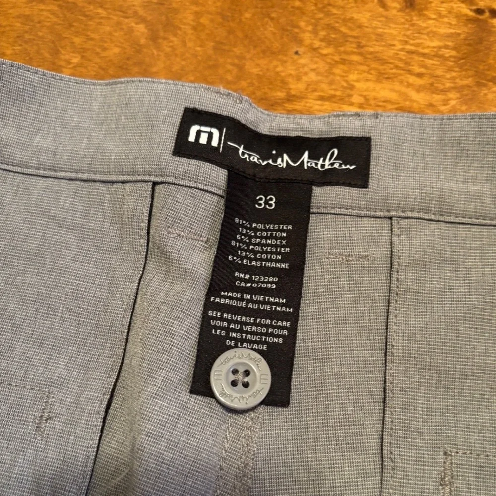 TravisMathew Beck Shorts Mens 33 Light Grey Performance Golf Lifestyle 1MM208